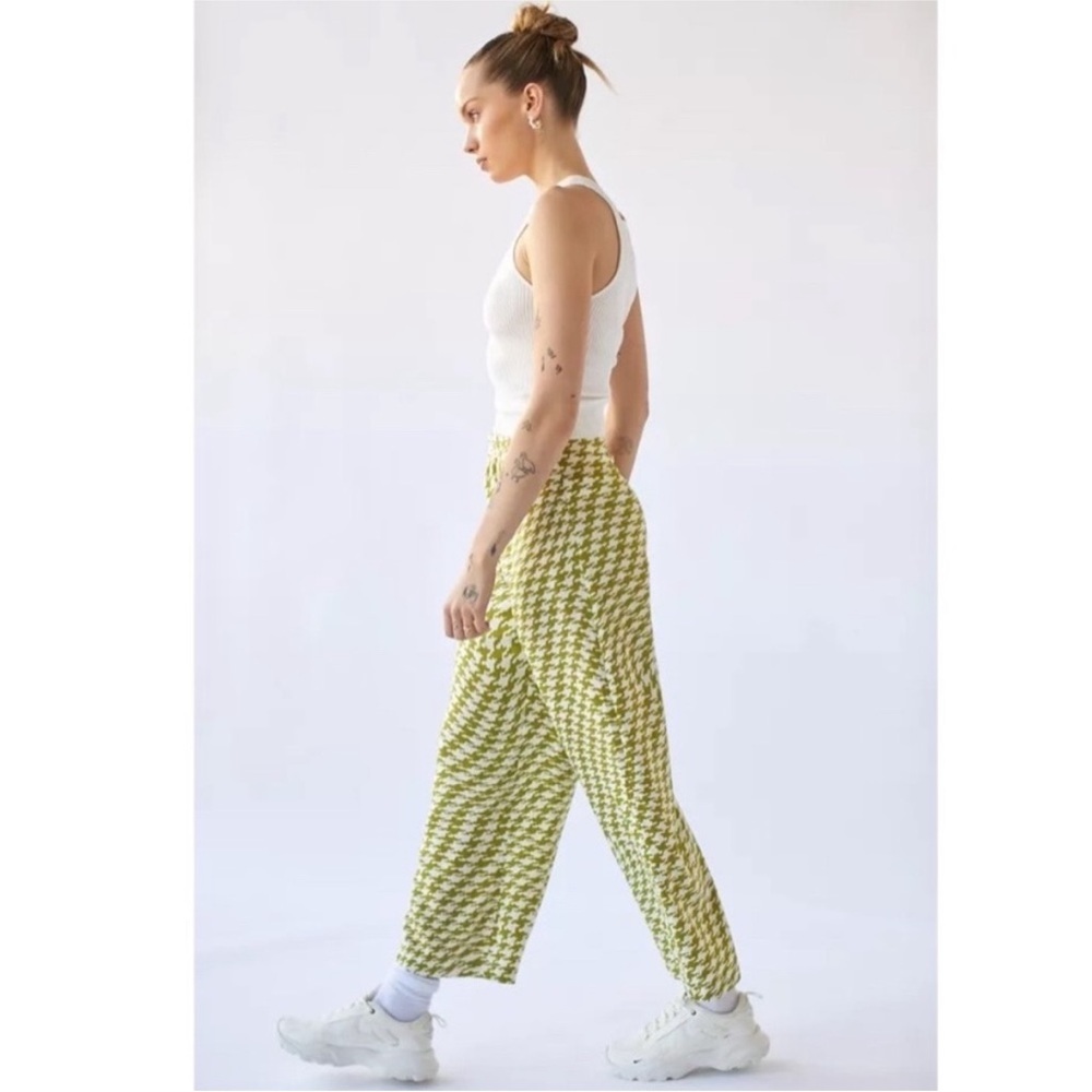 Urban Outfitters Olympia Print Pant Size Medium - Picture 3 of 8